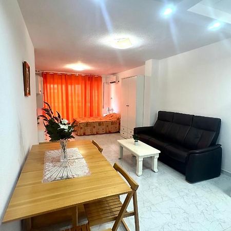 Estudio A 1 Minuto De La Playa Daire Torrevieja Dış mekan fotoğraf