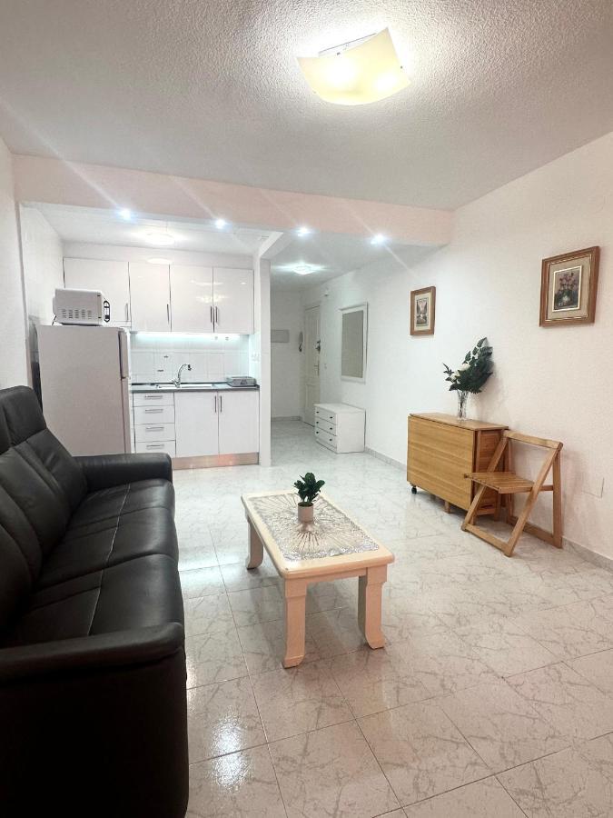 Estudio A 1 Minuto De La Playa Daire Torrevieja Dış mekan fotoğraf